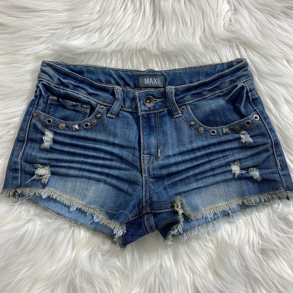 Max Rave denim Shorts size 5 old style with rivets